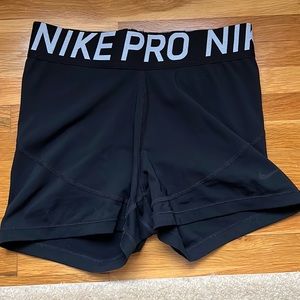 Black Nike Pros